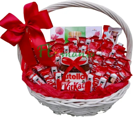 Корзина с Nutella и Kinder